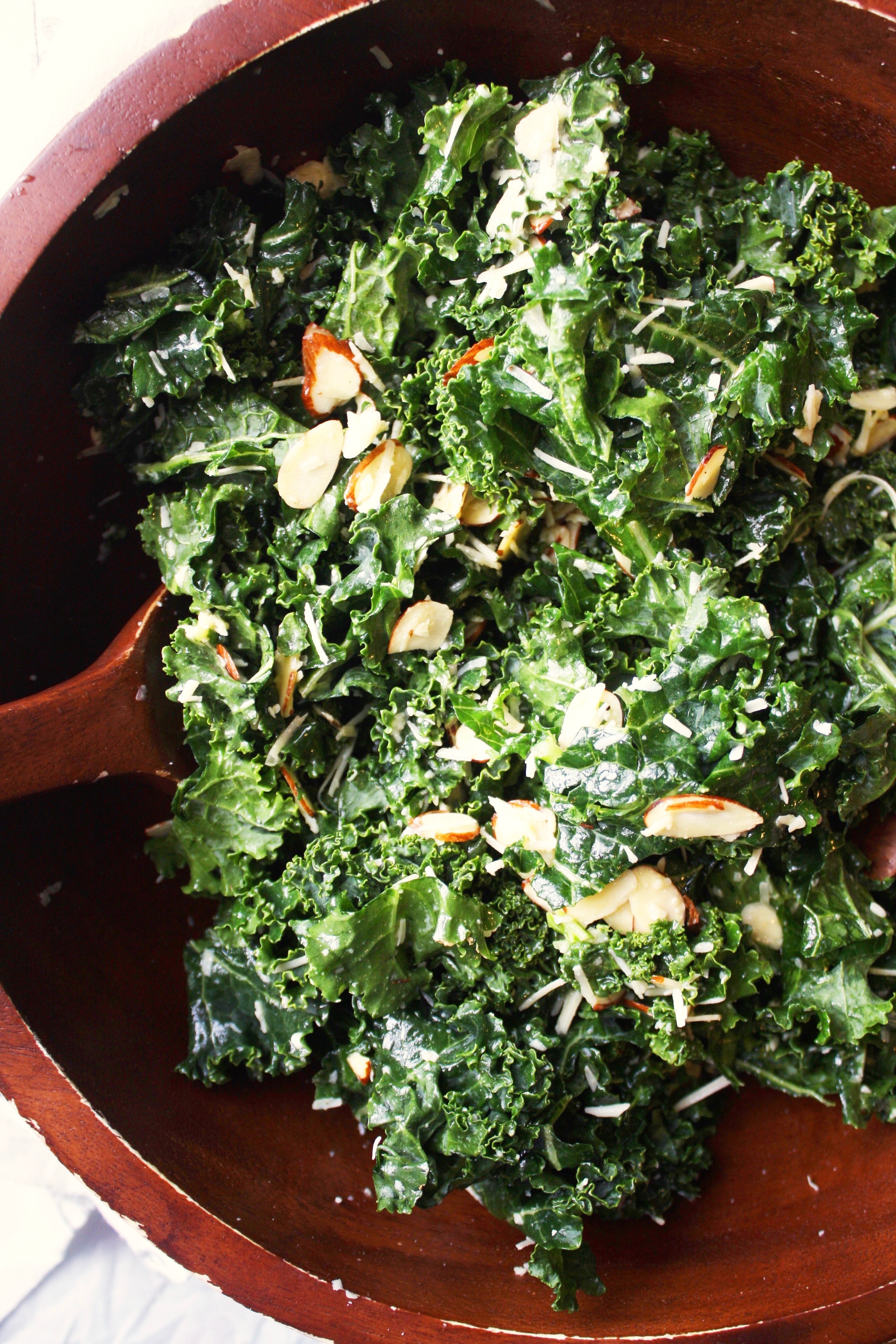 Simple Kale Salad with Lemon Vinaigrette